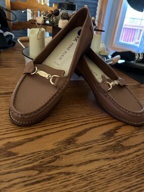 Anne Klein Brown Leather Slip-On Loafers with Gold Bit